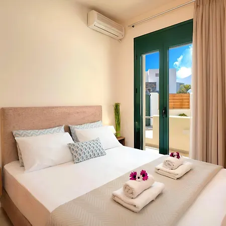 فيلة Eliomar Beachside