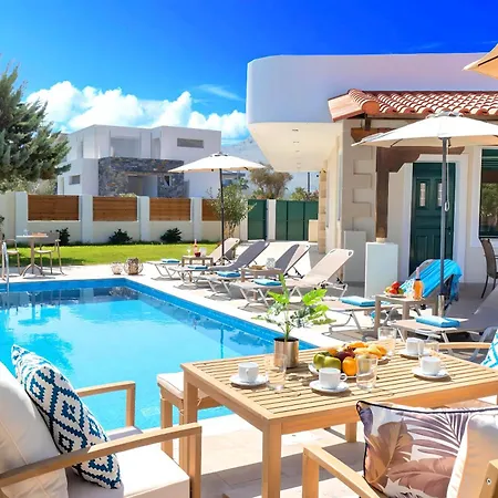 Eliomar Beachside خانيا