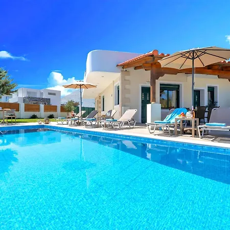 فيلة Eliomar Beachside خانيا